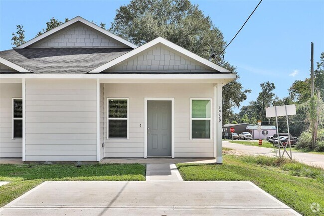 Building Photo - 496 Golden St Rental