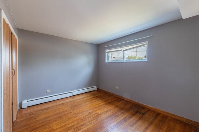 Photo - 4634 W 47th St