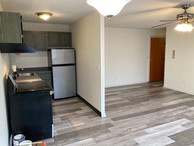 Kitchen/Dining - 74 Barrett St Unit #306 Coachlight