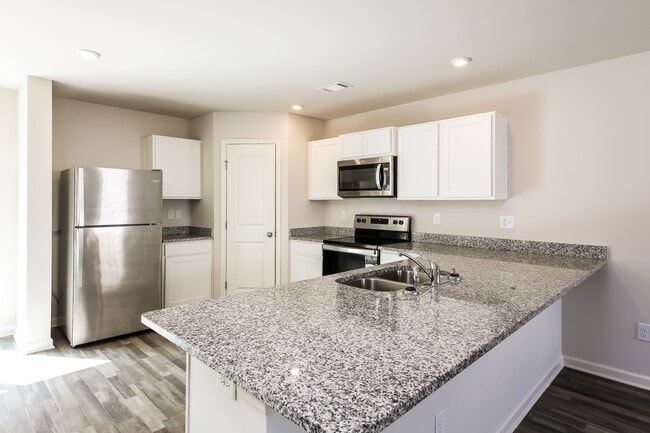 Photo - 536 Bella Casa Run