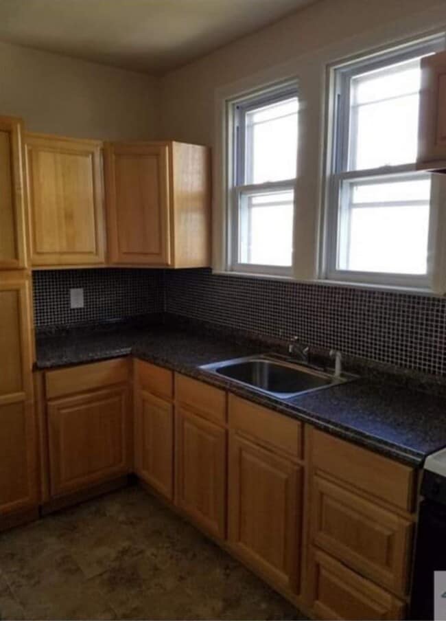 Photo - 3213 Dorchester Rd