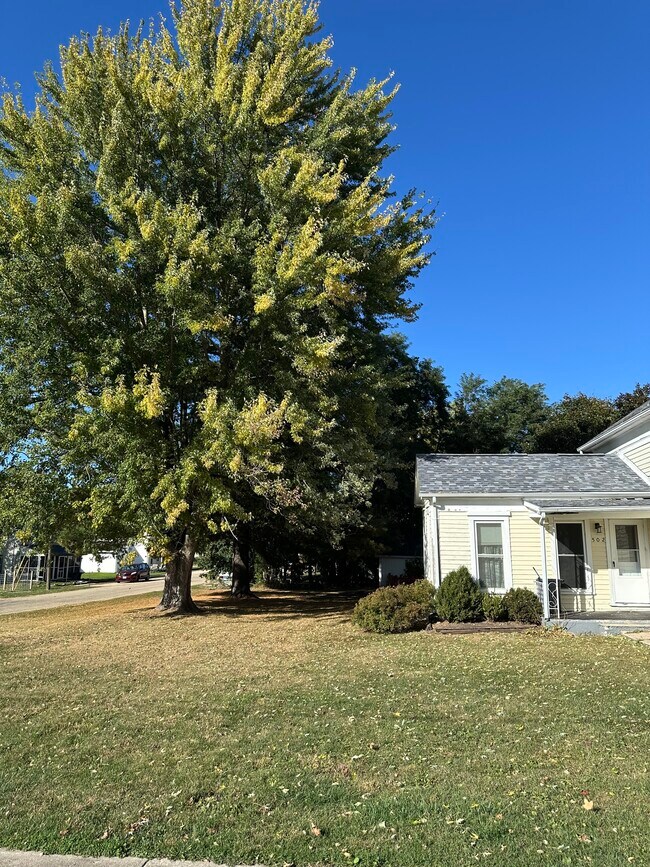 Photo - 502 Burnett Ave