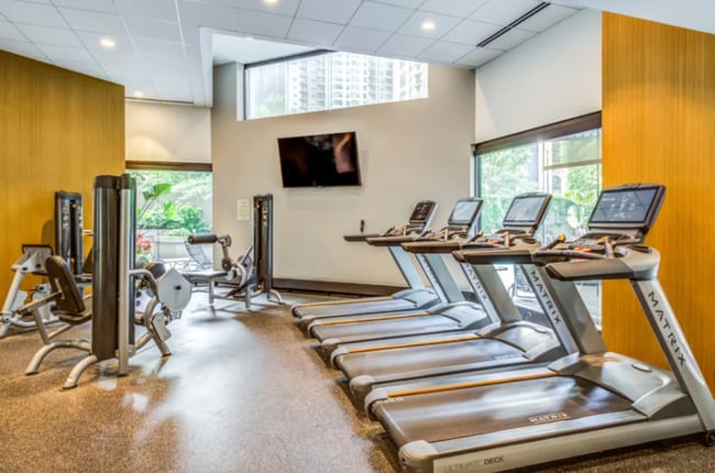 Photo - 755 N Dearborn St