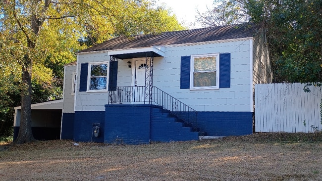 Photo - 3566 McKenzie Dr