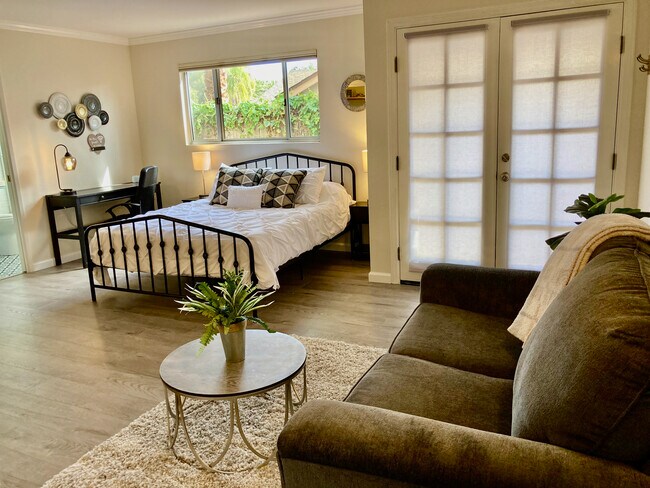 Photo - 6213 Muirfield Dr Unit Studio