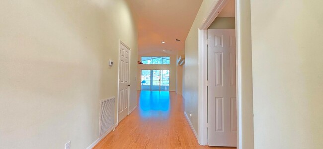 7299 Lugano Dr
