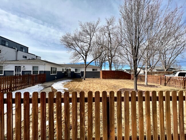 Photo - 3001-3005 S Fox St Unit 3003