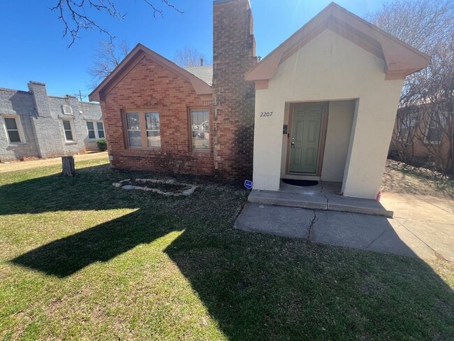 Photo - Pre Leasing for fall 2026! 3/2 Historic South Overton Home!