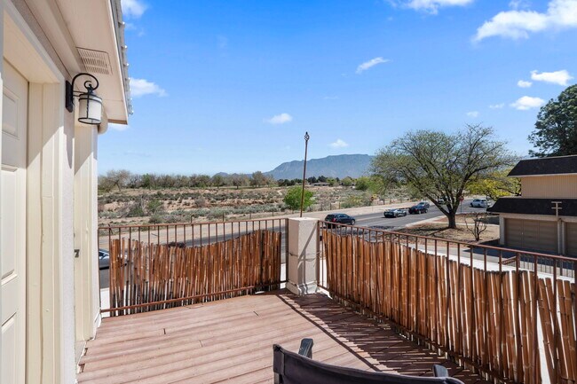 Photo - 7508 Osuna Rd NE Unidad Fountain Apartment