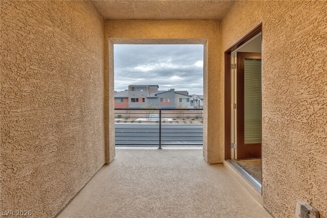 Photo - 2553 Venetia Pointe St