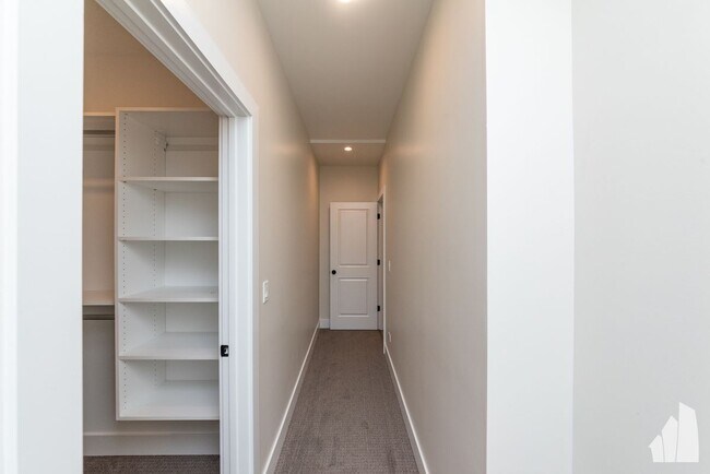 Photo - 4855 N Seeley Ave