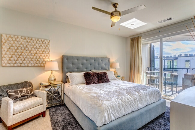 Photo - Artisan Twickenham Square