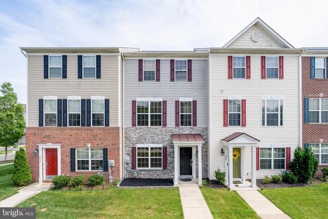 Photo - 211 Grist Mill Ln Townhome