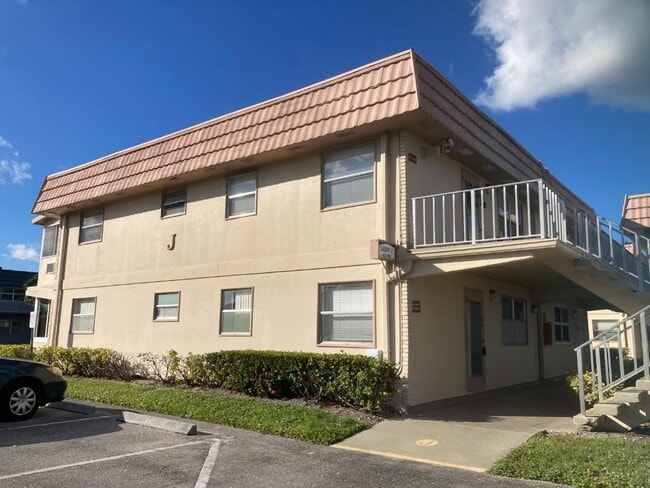 Building Photo - 445 Saxony Way Unit 445