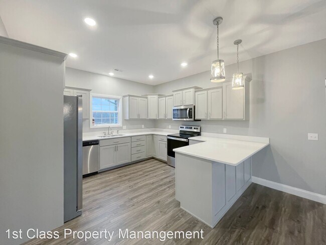 4 br, 2 bath House - 306 Kearbey Drive - 4 br, 2 bath House - 306 Kearbey Drive