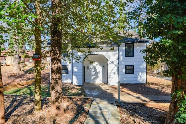 Building Photo - 1314 N Lea Ct SE Unit A Rental