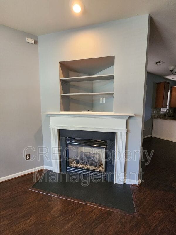 Photo - 103 Foxglove Ave