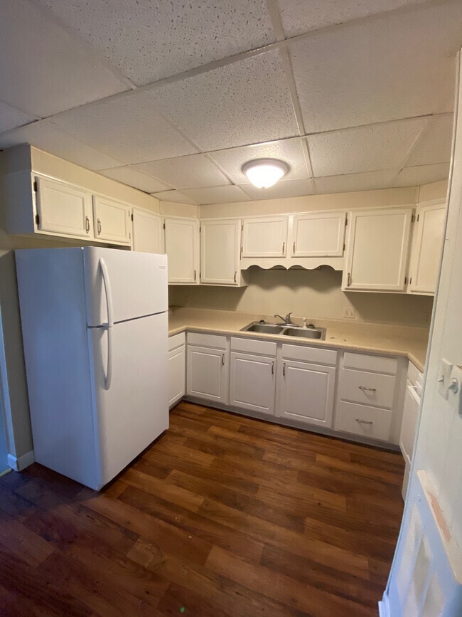 201 Foster St Unit 2