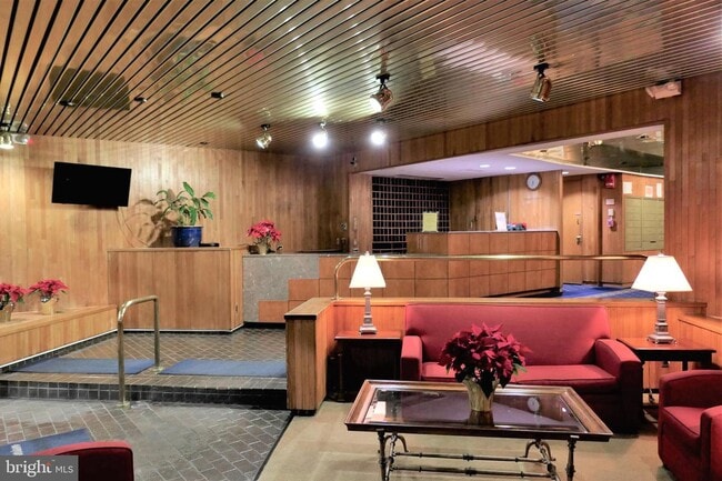 Photo - 801 N Pitt St Unidad 1501