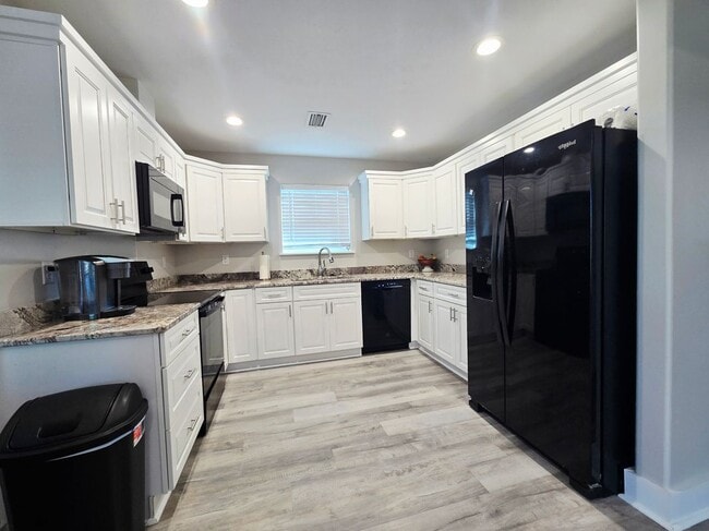 Photo - 143 Shallow Reed Dr