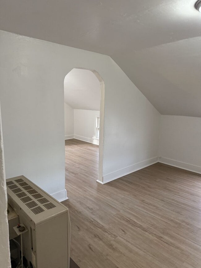 Photo - $850 - I Bedroom 1 Bathroom Apartment - Heart of the City Unit APT 2