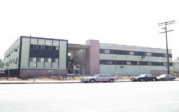 Photo - Woodman Manor Apartments