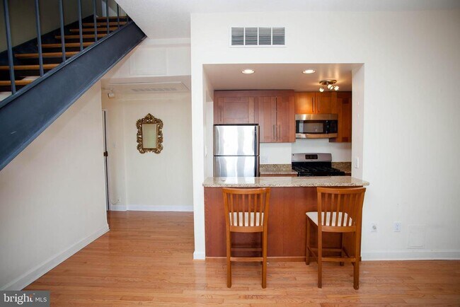 Photo - 1851 Columbia Rd NW Unit 600