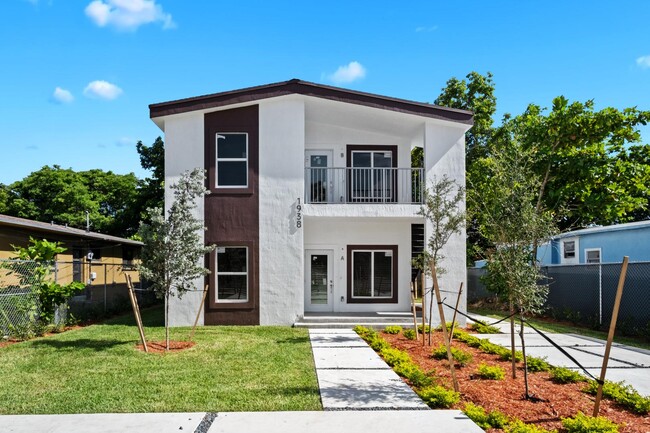 1938 NW 60th St