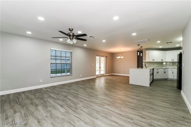 Photo - 1431 SE 12th St