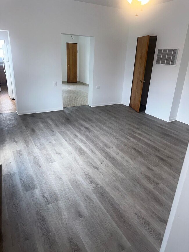 Photo - 338 Pearl St