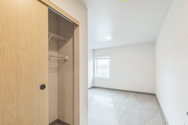 Lindoo School Apartments and Townhomes