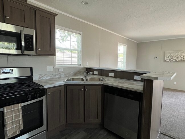 Photo - 5172 Champagne Dr