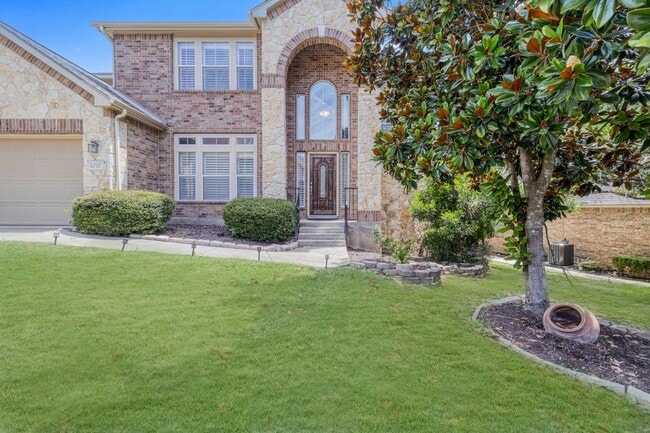 8707 Roswell Ridge