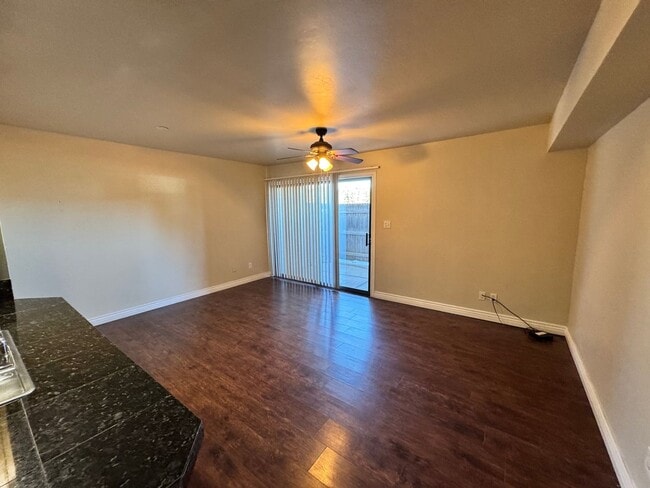 Photo - Luxorious Single Story 1 bedroom Condo Near NAU