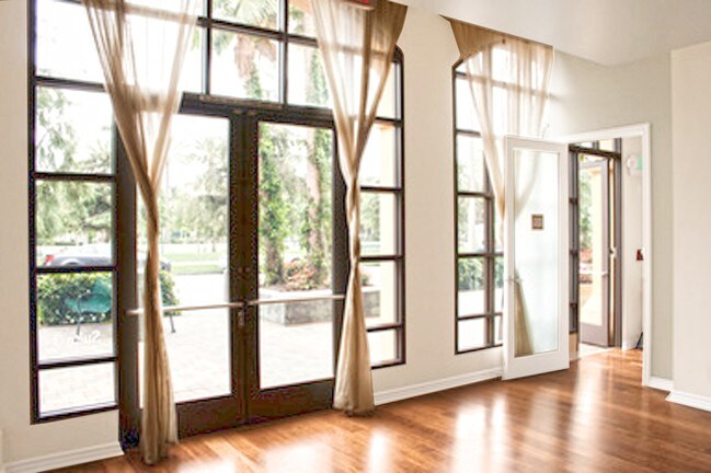 Photo - Pacific Promenade