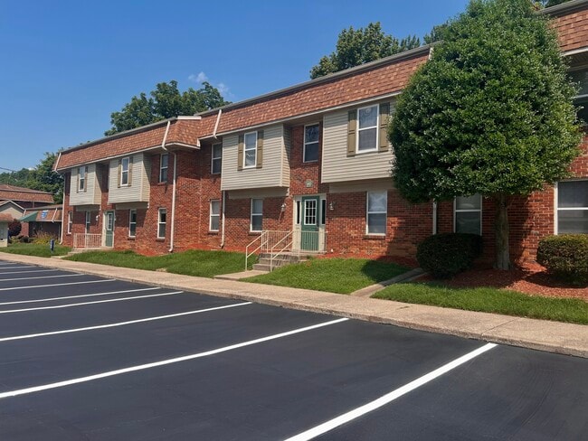Photo - Jefferson Square Apartments