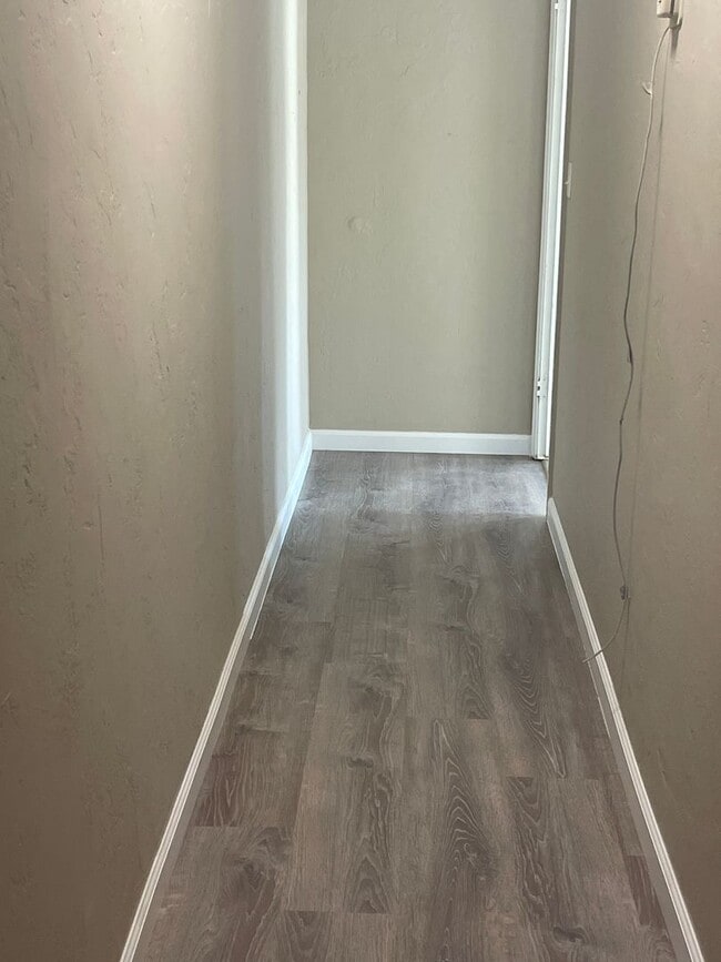 Photo - 712 W Hammond Ave