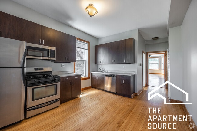 Building Photo - 3110 W Fullerton Ave Unit 3 Rental