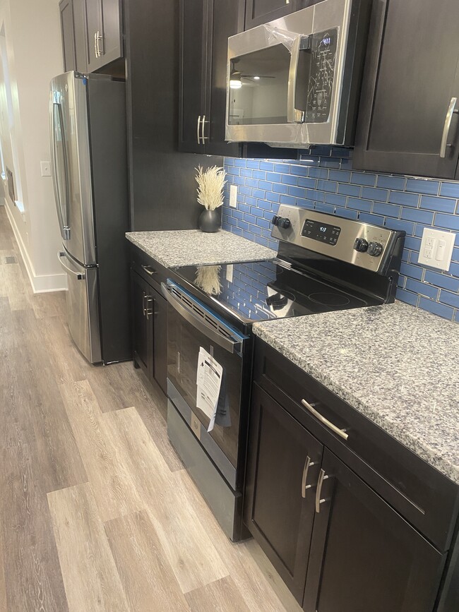 Photo - 109 Farris Ave