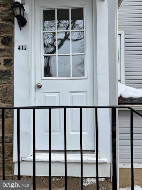 Building Photo - 414 West Ave Unit B