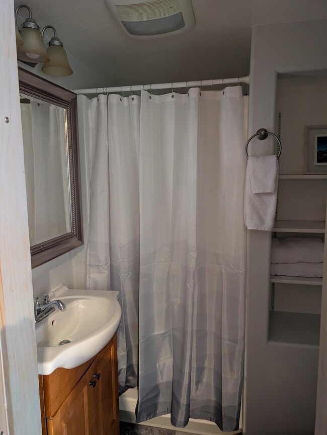 Photo - 580 Waddell St Unit 1 br 1 bath