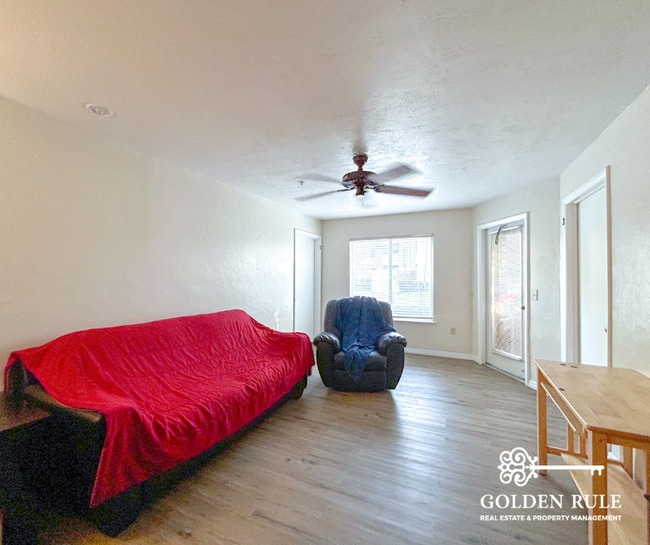 Photo - 4000 SW 23rd St