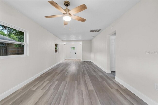 Photo - 1906 E Ida St