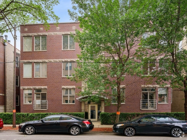 Building Photo - 2442 N Southport Ave Unit 2N Rental