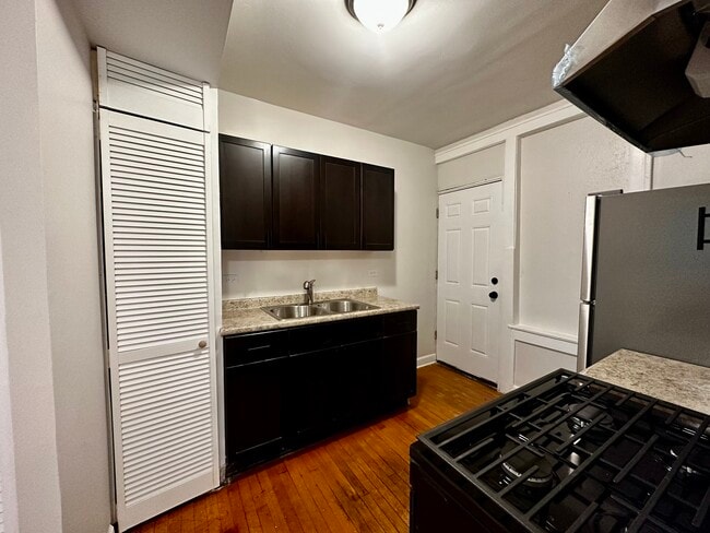 Photo - 4056 W Crystal St Unit 1