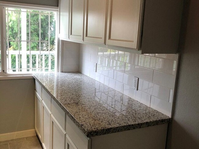 Photo - 1422 SE 34th Ave