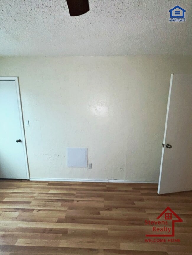 Photo - 2111 NW Lindy Ave