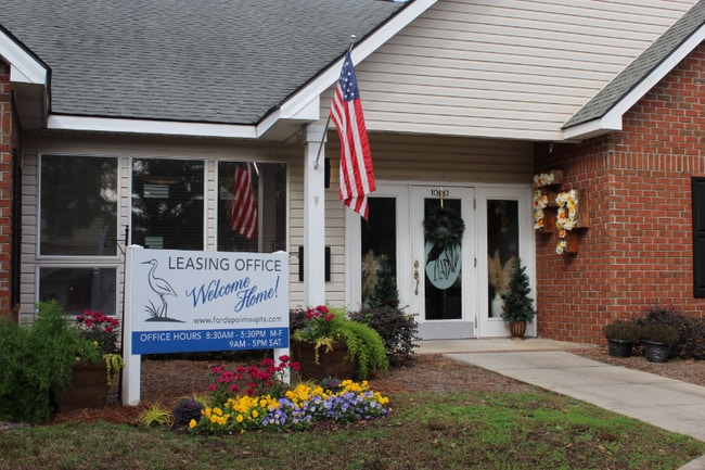 Photo - 1121 Fords Pointe Cir