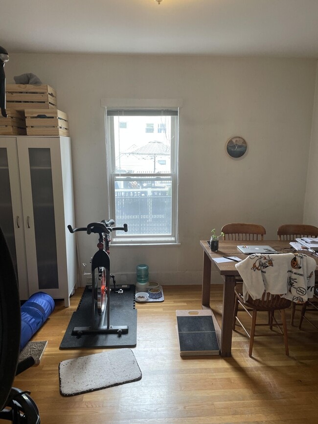 Photo - 69 Raymond Ave Unidad 1R