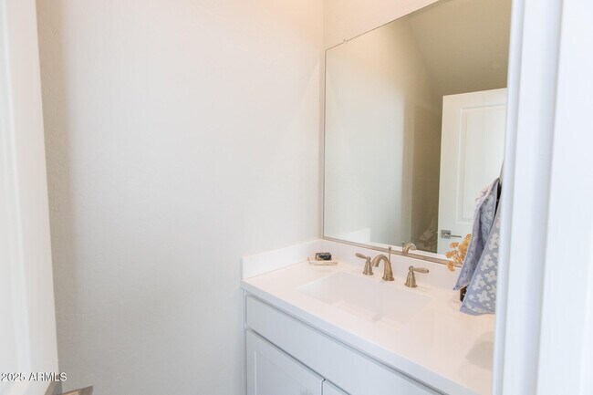 Photo - 3721 E Flower St